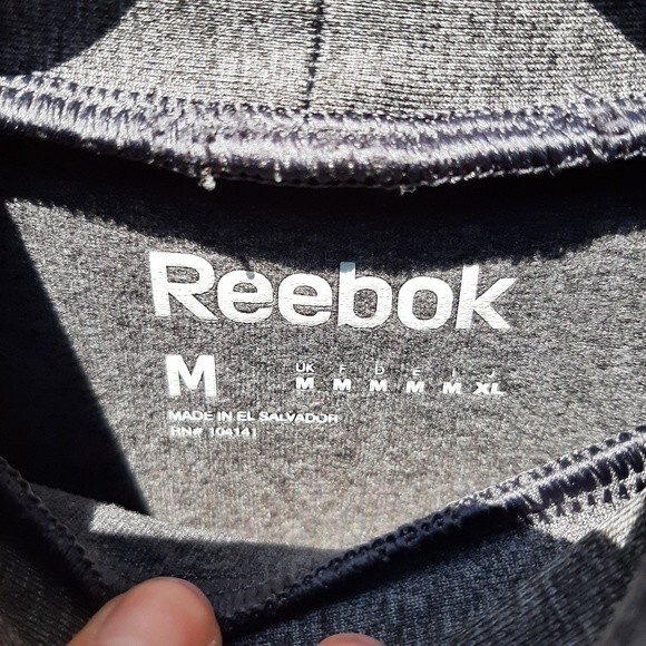 Reebok Play Warm Mock Neck Activewear Top Layer Grey Running Workout Size M - Picture 2 of 13